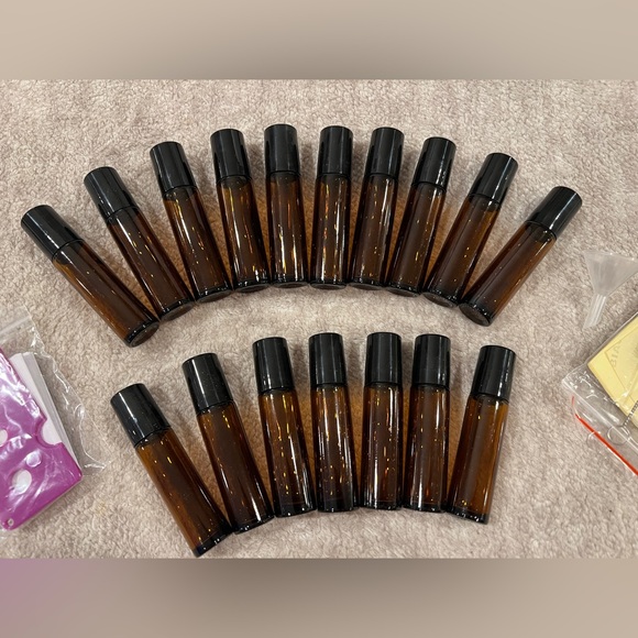 17 Empty 10ml essential oil amber roller bottles - Picture 2 of 8